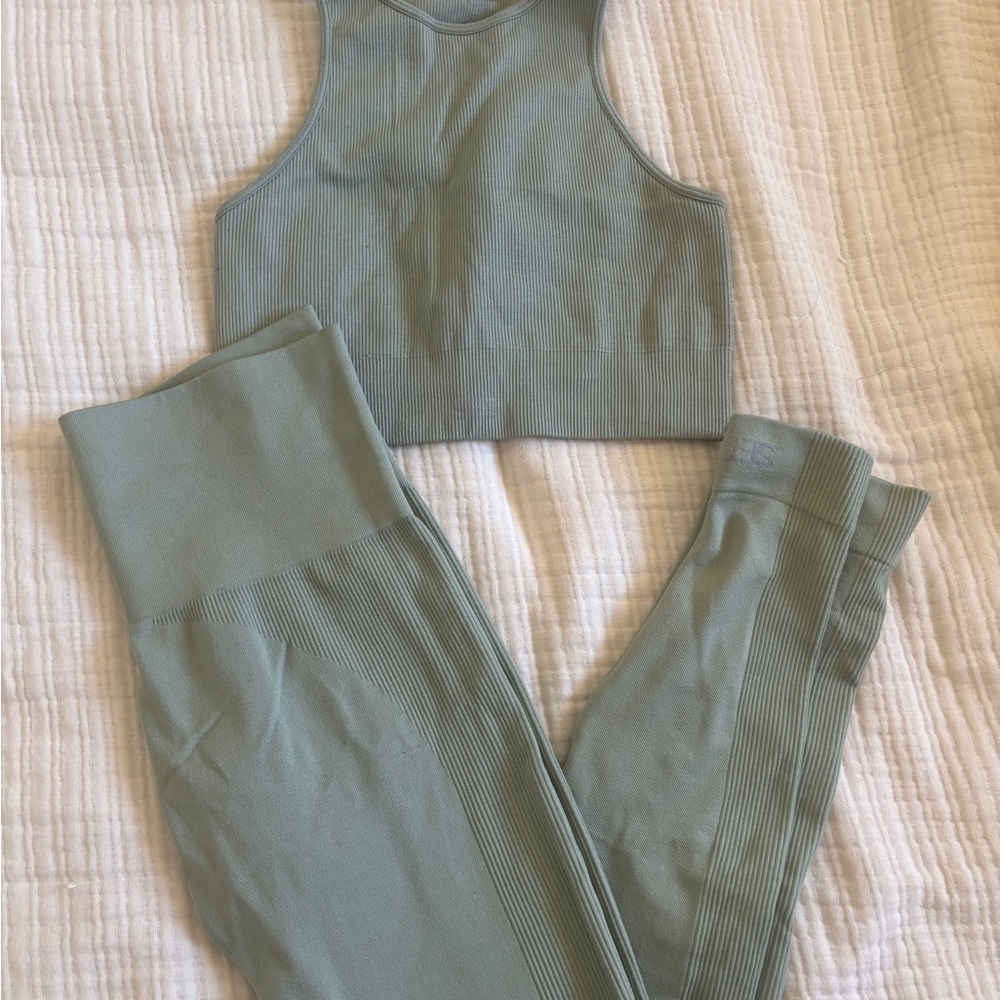 Green set active
